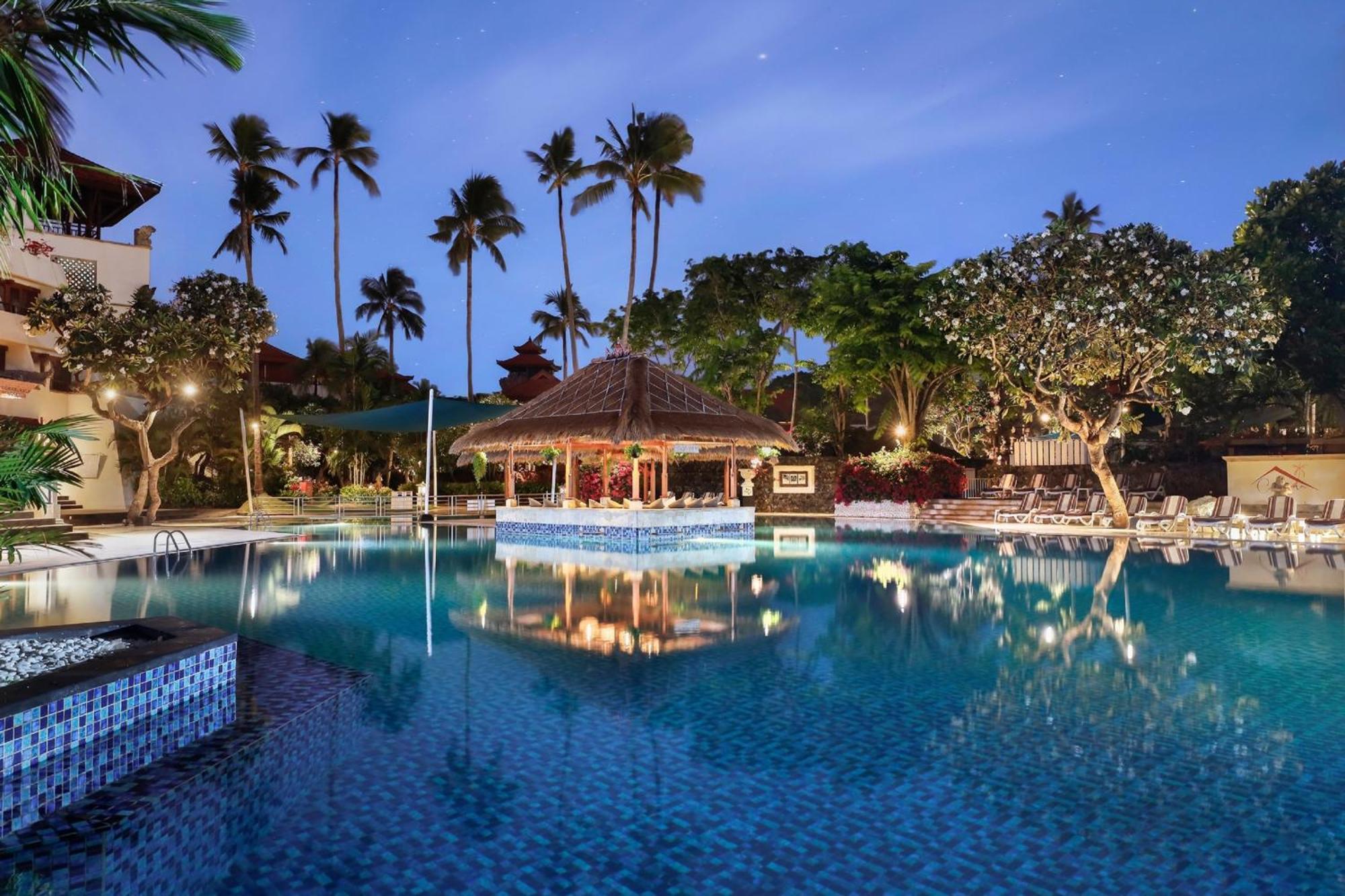 Nusa Dua Beach Hotel And Spa - Handwritten Collection Exterior photo The pool at the hotel