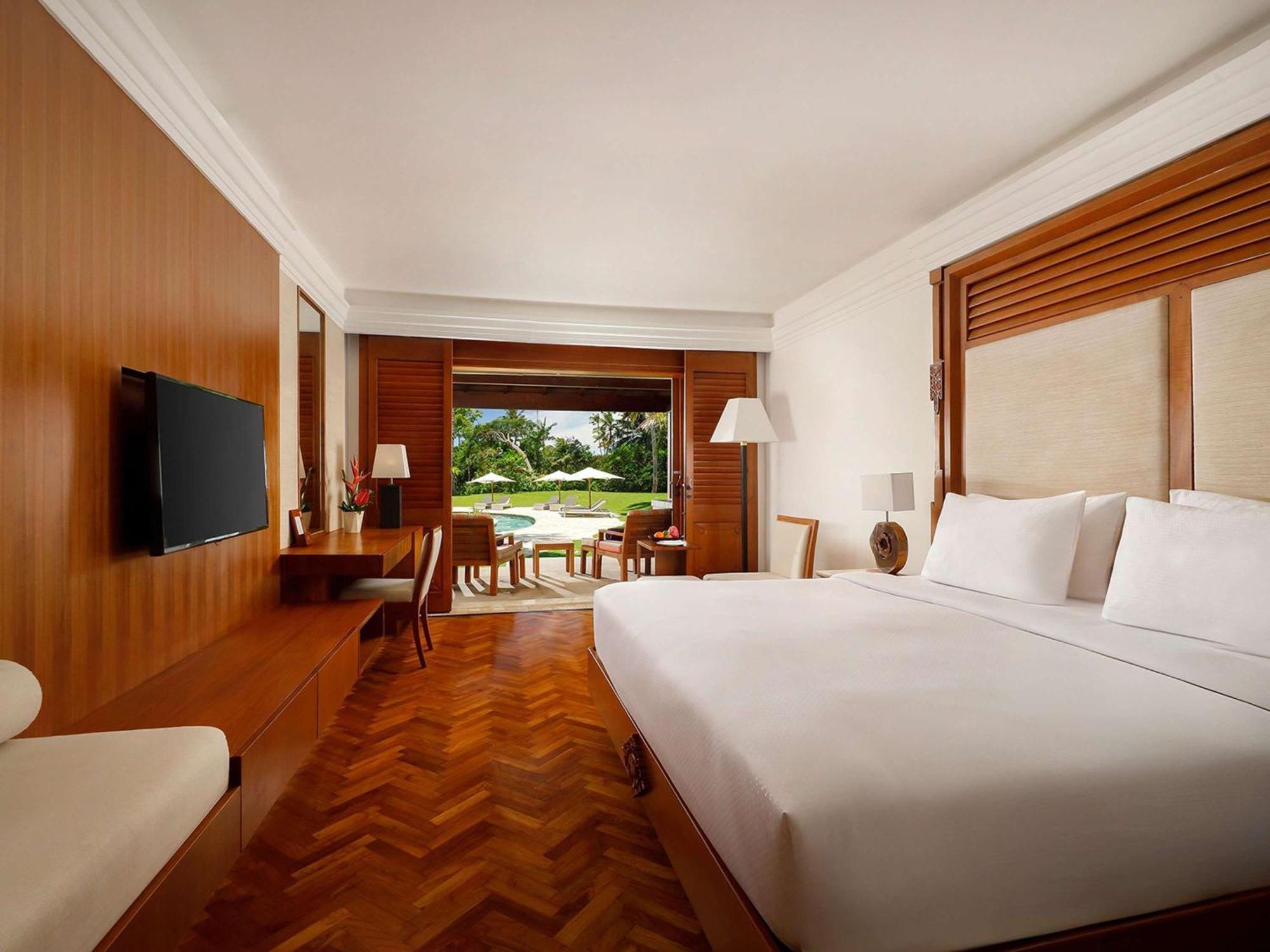 Nusa Dua Beach Hotel And Spa - Handwritten Collection Exterior photo Deluxe Pool Access